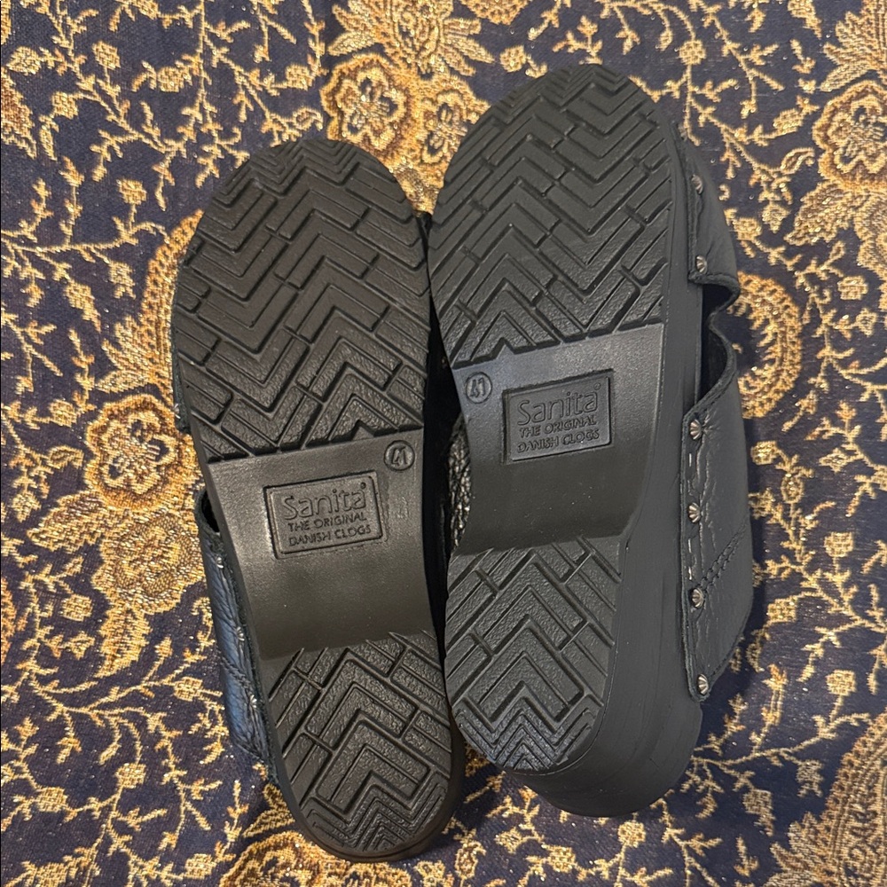 Sanita Black Leather Clogs / Sandals / Slides, size 41, nearly new! - Picture 2 of 5